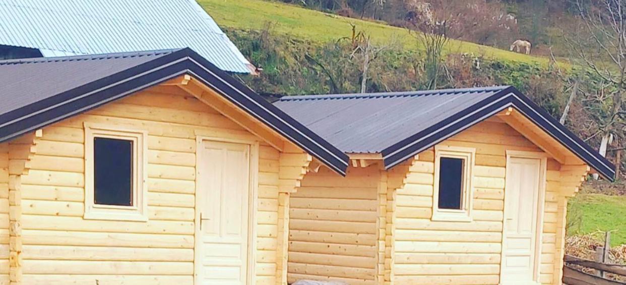 Dedushi Guesthouse &Wood Cabins-Camping Place Gusinje Екстериор снимка